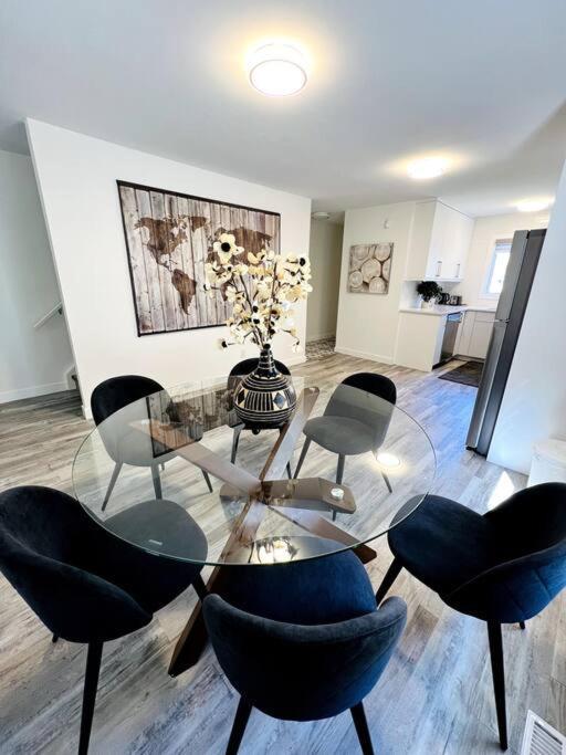 Walking Distance To St Boniface, Easy Parking Villa Winnipeg Kültér fotó