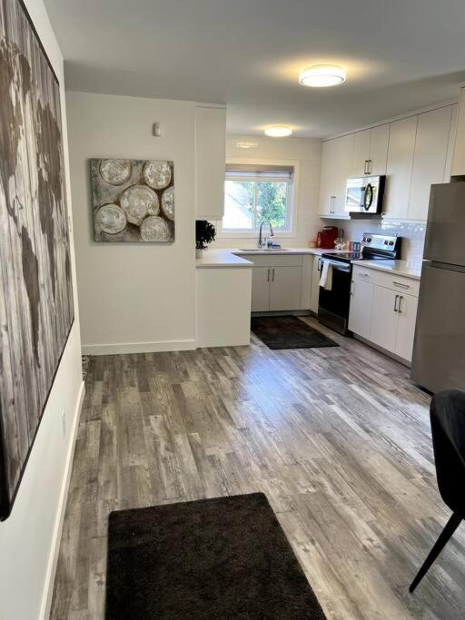 Walking Distance To St Boniface, Easy Parking Villa Winnipeg Kültér fotó